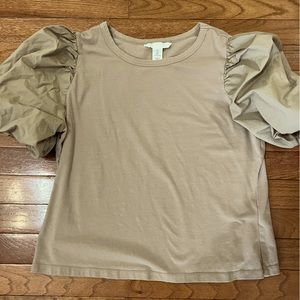 H&M Large tan top with bubble sleeves